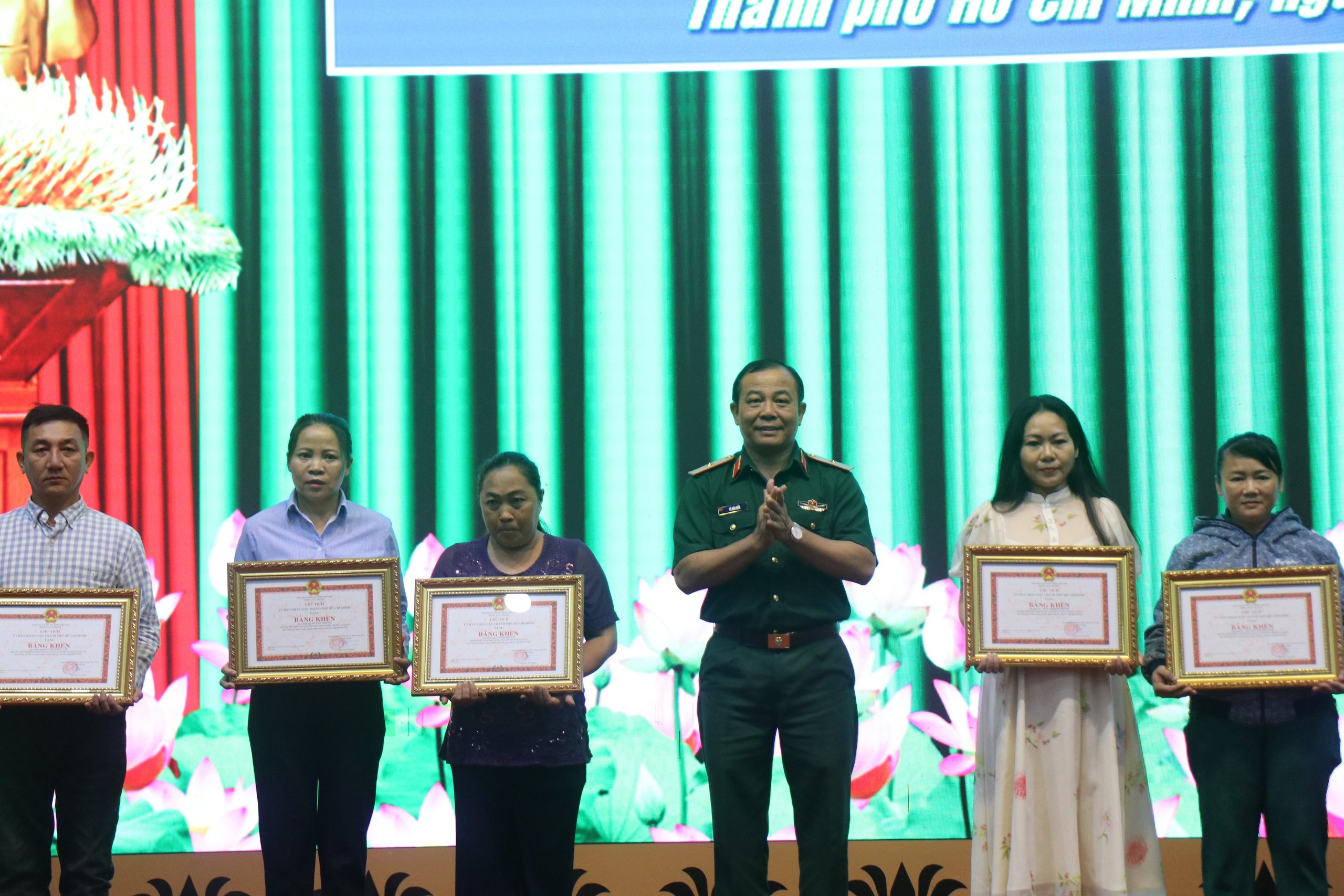 Nghĩa vụ quân sự 2025: TP.HCM giảm tỉ lệ công dân vắngmặt nhờ dữ liệu dân cư - Ảnh 1.