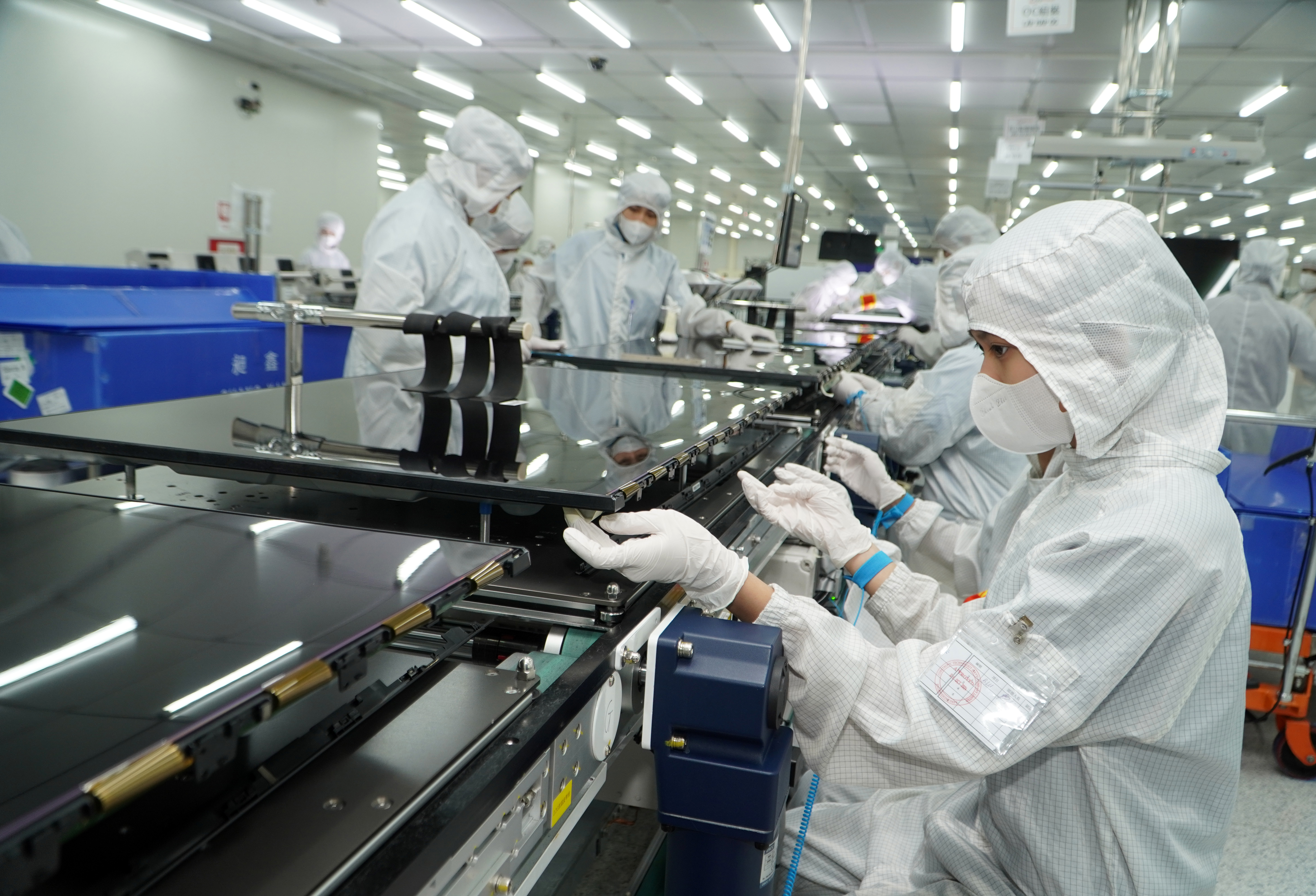 La province de Ba Ria - Vung Tau a attiré de nombreux projets appliquant une technologie moderne et pionnière. Sur la photo : Production chez Coretronic Vietnam Technology Co., Ltd. (Phu My City).