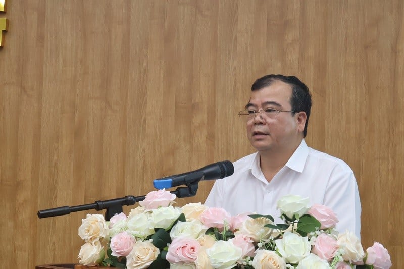 Ông Nguyễn Minh Hùng, Phó Chủ tịch UBND tỉnh Hải Dương phát biểu tại buổi làm việc
