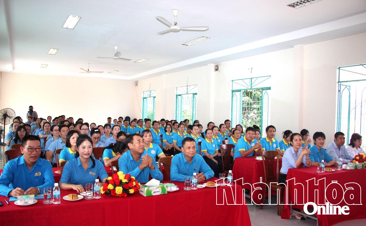Quang cảnh tại chương trình.