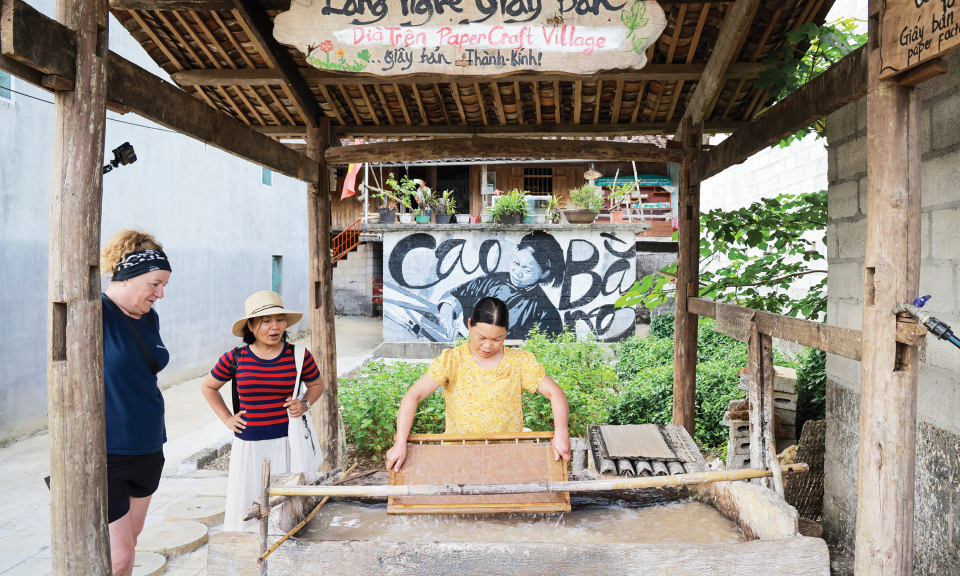 Preserving folk culture associated with sustainable tourism development - Cao Bang Electronic Newspaper