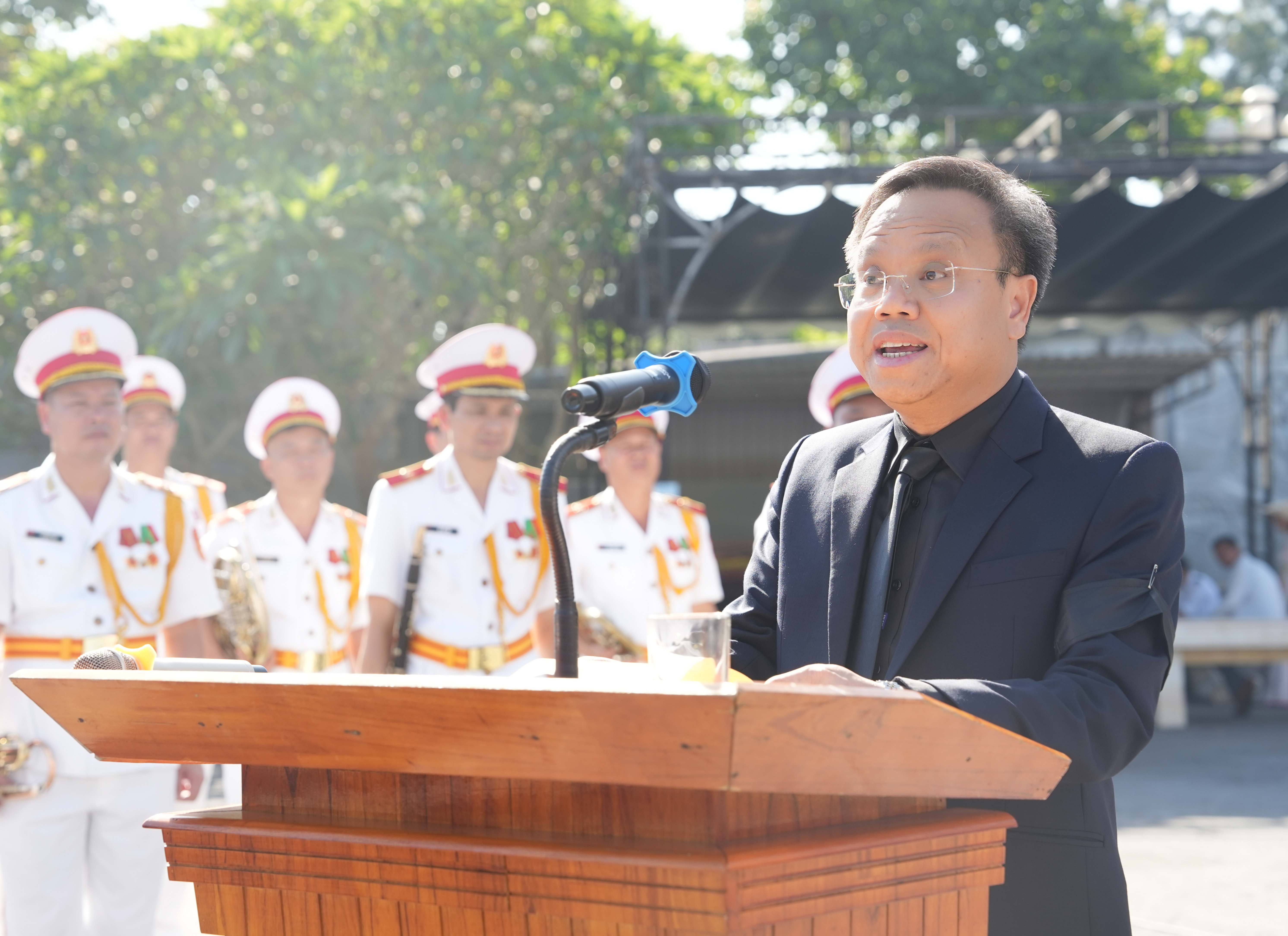 ពិធីបុណ្យសព និងបញ្ចុះសព យុទ្ធជនវៀតណាម ១២រូប ដែលបានស្លាប់នៅប្រទេសឡាវ