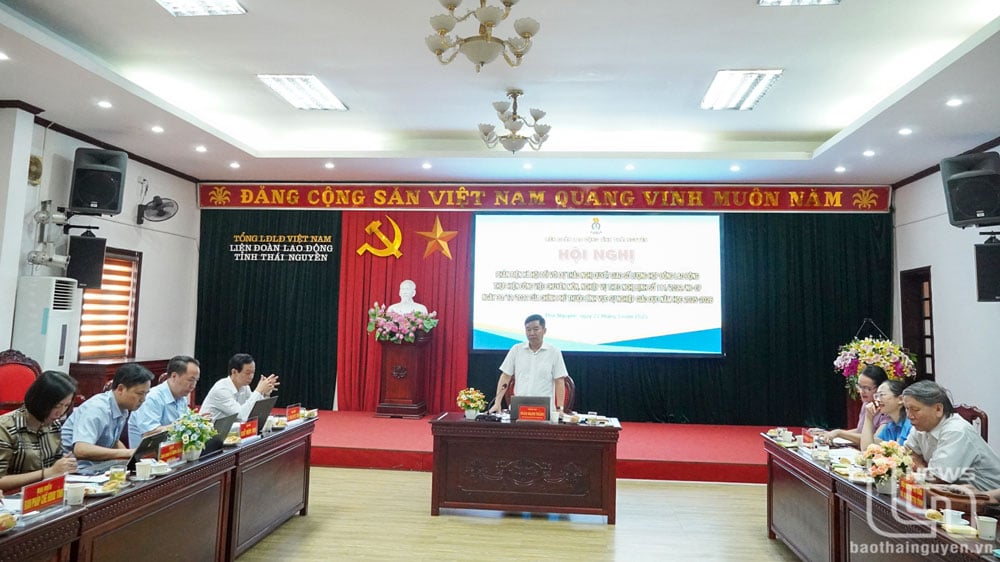 Các đại biểu dự Hội nghị.