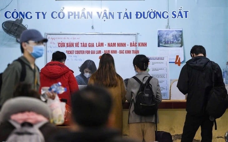 tàu liên vận - Ảnh 1.