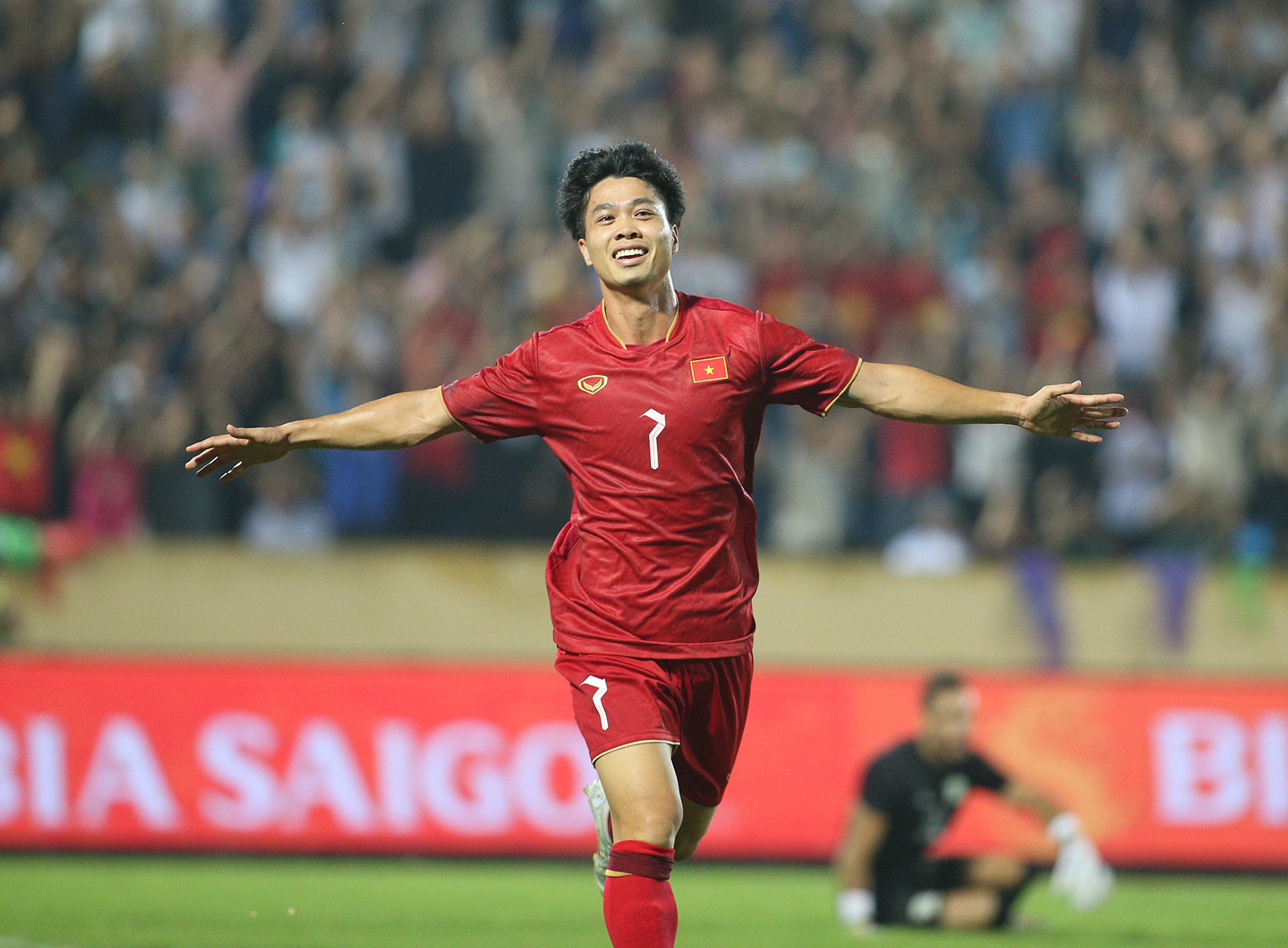 HLV Kim Sang Sik không gọi Công Phượng là lãng phí...