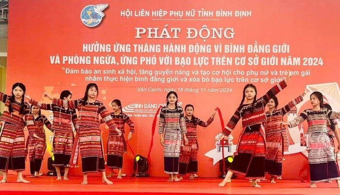 Khơi dậy khát vọng học tập và quyền được sống một cách xứng đáng của trẻ em gái vùng cao- Ảnh 1.