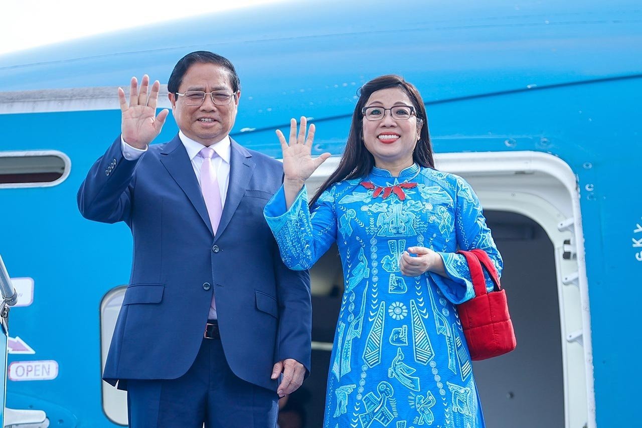 Thủ tướng Phạm Minh Chính và Phu nhân lên đường thăm chính thức Hàn Quốc.