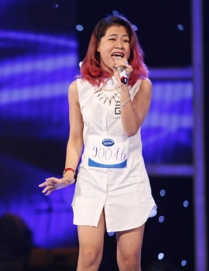 ハニは2015年ベトナムアイドルのトップ4止まり。