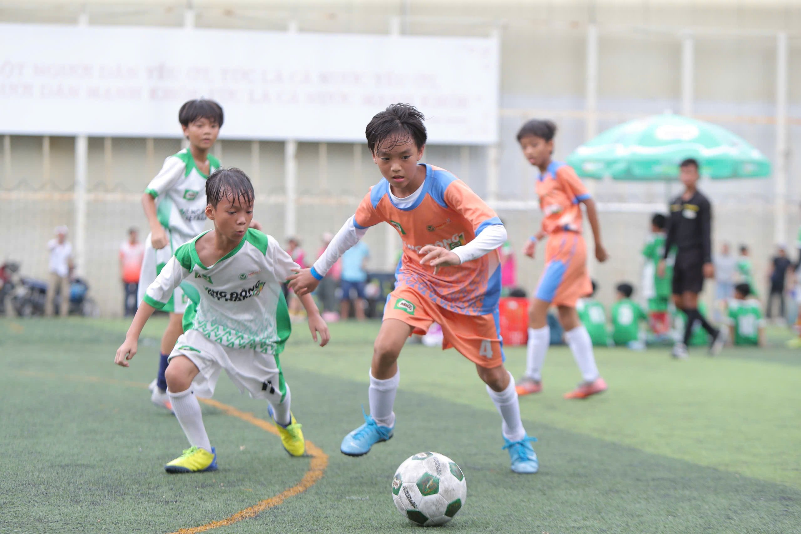 Lộ diện những nhà vô địch xứng đáng của VCK festival bóng đá học đường TP.HCM- Ảnh 4.
