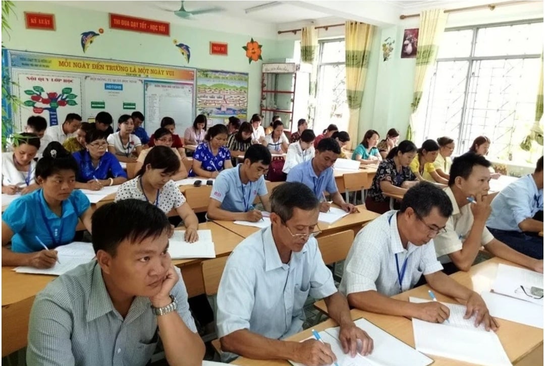 Các trường học vùng cao "vượt khó" đưa ứng dụng công nghệ, trí tuệ nhân tạo vào giảng dạy- Ảnh 2.