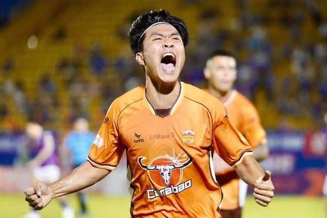 ការទស្សន៍ទាយ HAGL vs SHB Da Nang ម៉ោង 5:00 ល្ងាច ថ្ងៃទី 23 ខែឧសភា៖ ការគាំទ្រ Pleiku រូបថត 1