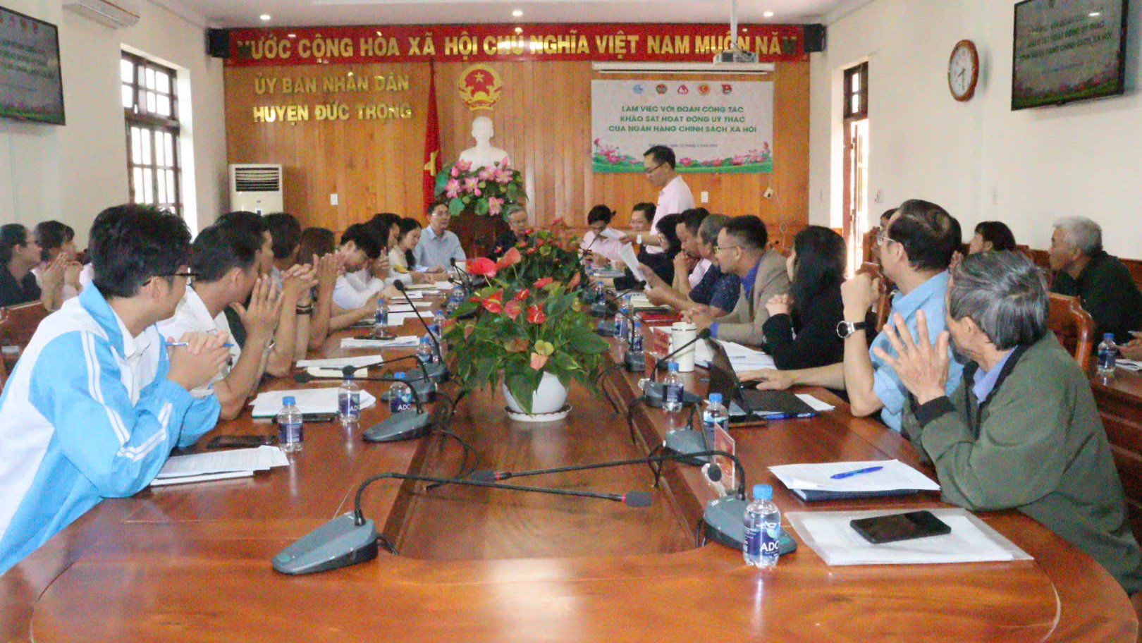 Quang cảnh hội nghị