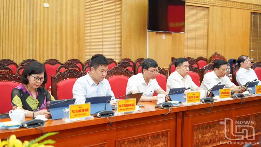 ប្រតិភូចូលរួមសន្និសីទ។