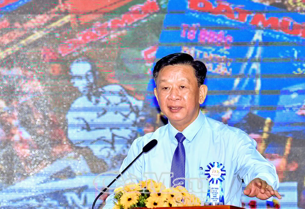សមមិត្ត Ho Trung Viet ប្រធាននាយកដ្ឋានឃោសនា និងចលនាមហាជននៃគណៈកម្មាធិការបក្សខេត្តបានស្នើឱ្យលើកកំពស់ស្មារតីបដិវត្តន៍វិជ្ជាជីវៈ ក្រមសីលធម៌វិជ្ជាជីវៈ ទំនួលខុសត្រូវសង្គម និងកាតព្វកិច្ចពលរដ្ឋនៃក្រុមសារព័ត៌មានបច្ចុប្បន្ន។