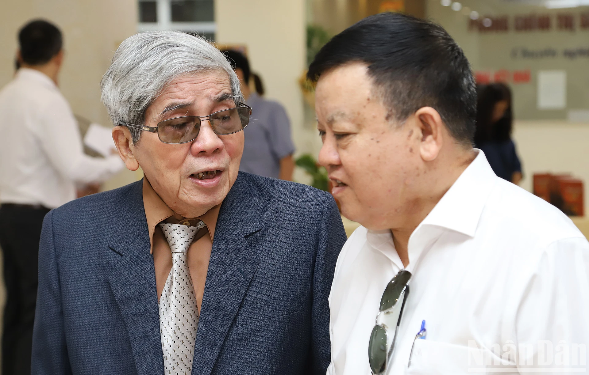 [Photo] Le professeur Ha Minh Duc et sa conférence honorifique à l'âge de 90 ans photo 10