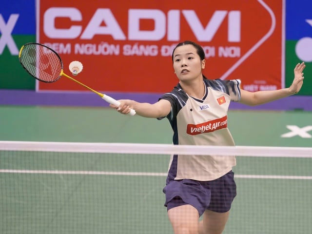 Nguyễn Thùy Linh dừng bước ở tứ kết giải cầu lông Malaysia Masters 2025- Ảnh 1.