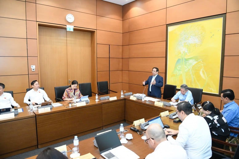 Thủ tướng: Thế giới giảm tăng trưởng nhưng Việt Nam phấn đấu đạt mức cao- Ảnh 3.