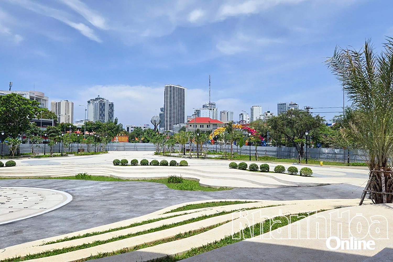 Khu quảng trường 3.922m2 đã được hoàn thiện.
