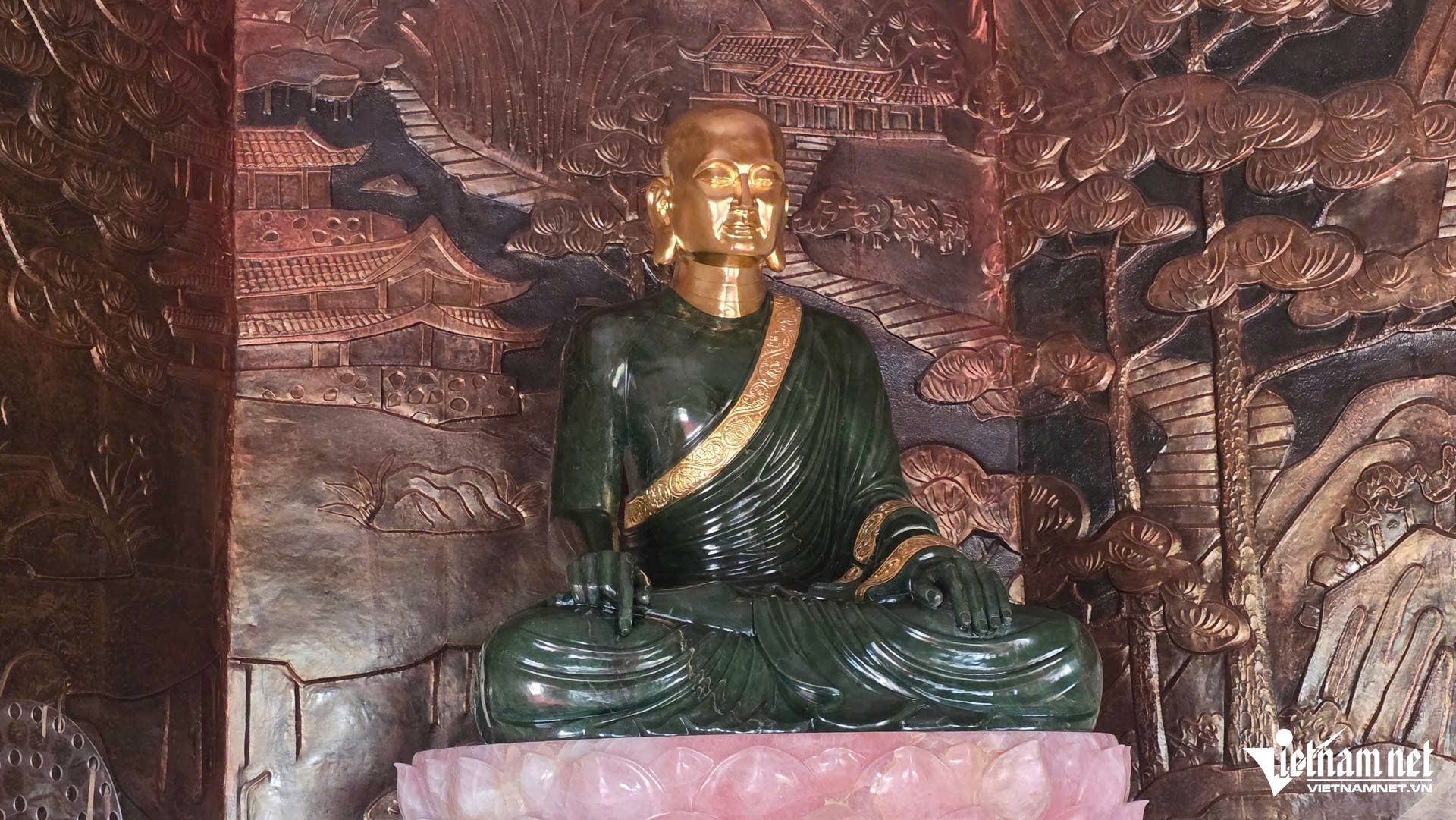 W-Phuc Son Pagoda_2.JPG.jpg