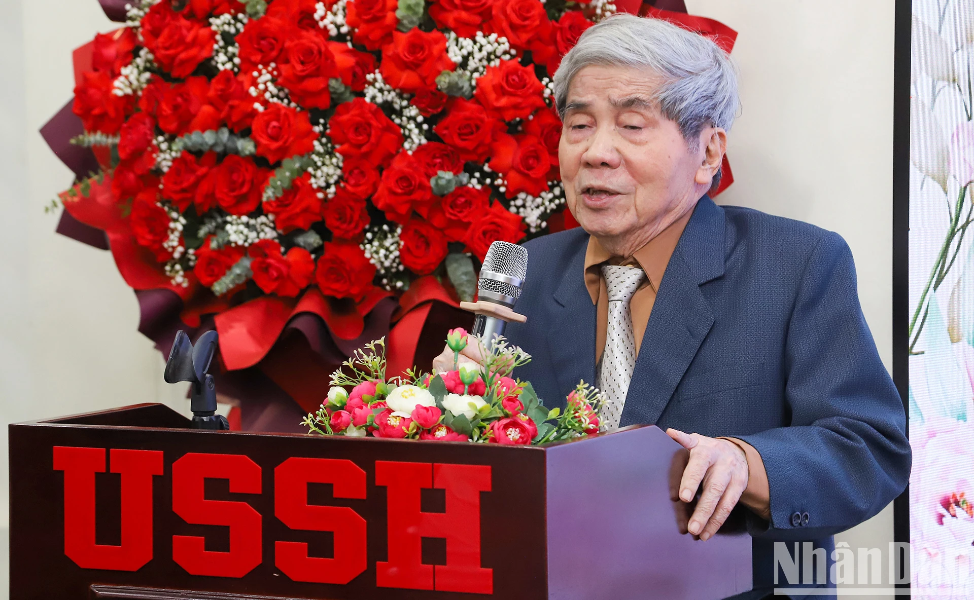 [Photo] Le professeur Ha Minh Duc et sa conférence honorifique à l'âge de 90 ans photo 6