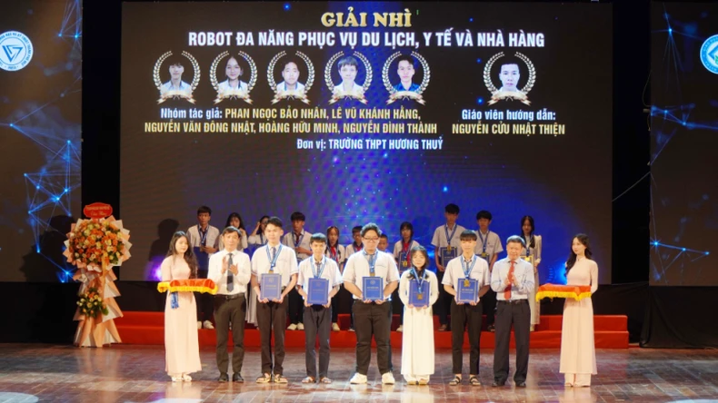 ទីក្រុង Hue ផ្តល់រង្វាន់ដល់ប្រធានបទច្នៃប្រឌិតចំនួន 47 សម្រាប់យុវជន និងកុមារក្នុងឆ្នាំ 2025 រូបថត 4