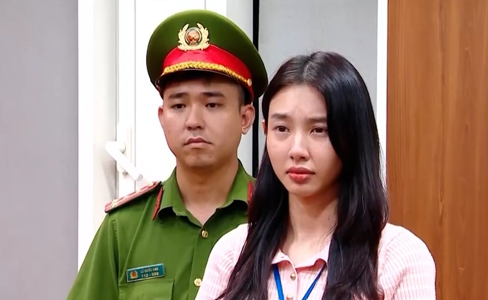 Hoa hậu Nguyễn Thúc Thùy Tiên bị khởi tố về tội lừa dối khách hàng
