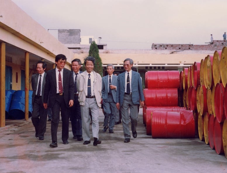 Cố Chủ tịch nước Trần Đức Lương: Nhà lãnh đạo gần gũi của ngành dầu khí Việt Nam- Ảnh 6.