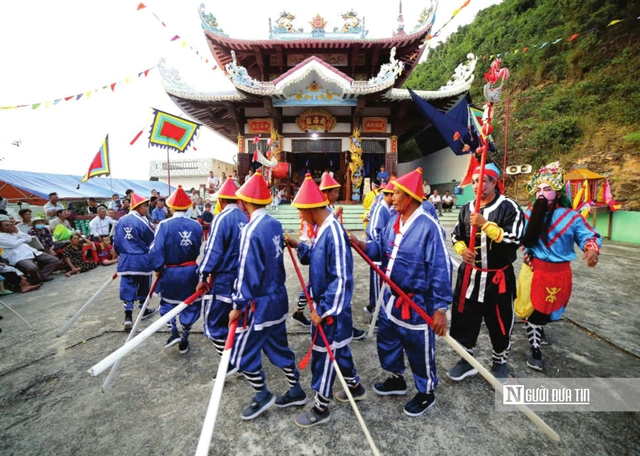 The heritage of the Xuong Ly lagoon fishing festival in Binh Dinh is preserved for tourism development.