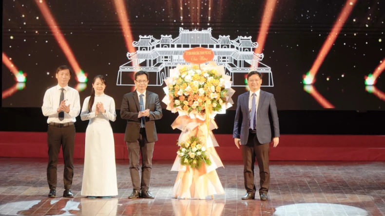 ទីក្រុង Hue ផ្តល់រង្វាន់ដល់ប្រធានបទច្នៃប្រឌិតចំនួន 47 សម្រាប់យុវជន និងកុមារក្នុងឆ្នាំ 2025 រូបថត 2