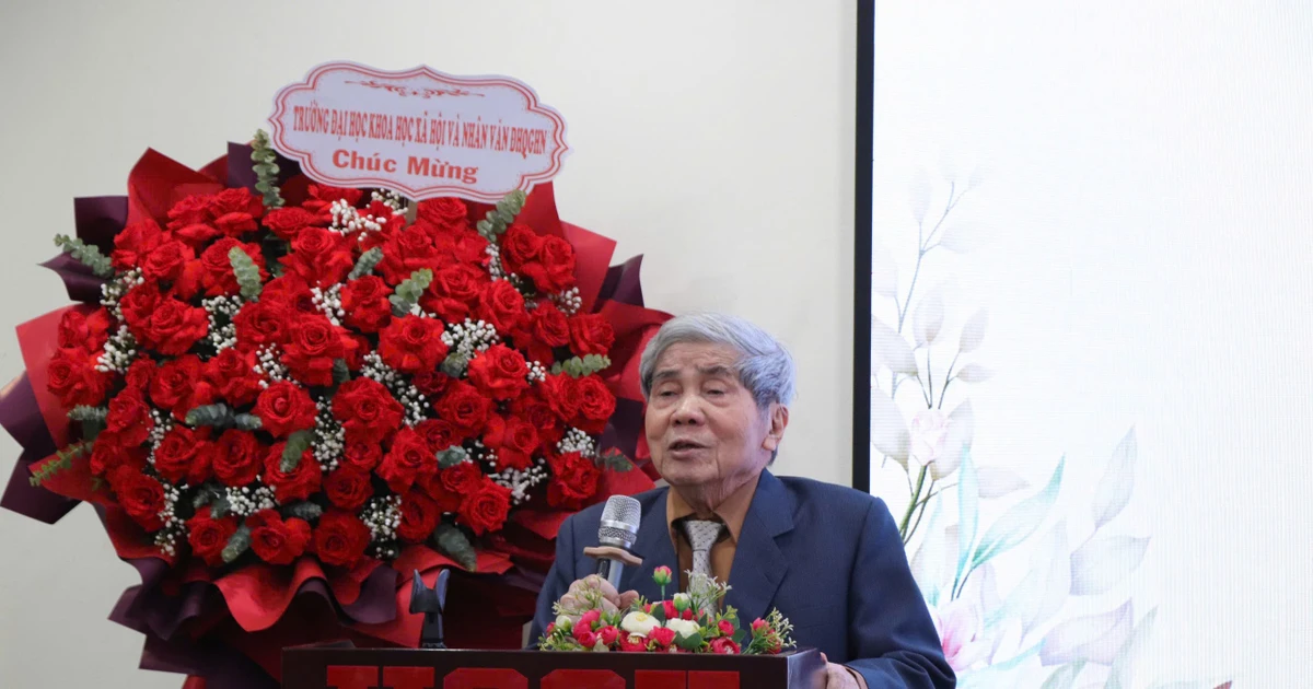 សាស្ត្រាចារ្យ Ha Minh Duc៖ បុគ្គលិកលក្ខណៈដ៏អស្ចារ្យតែងតែដាក់ចំណេះដឹង និងសីលធម៌ជាចំបង