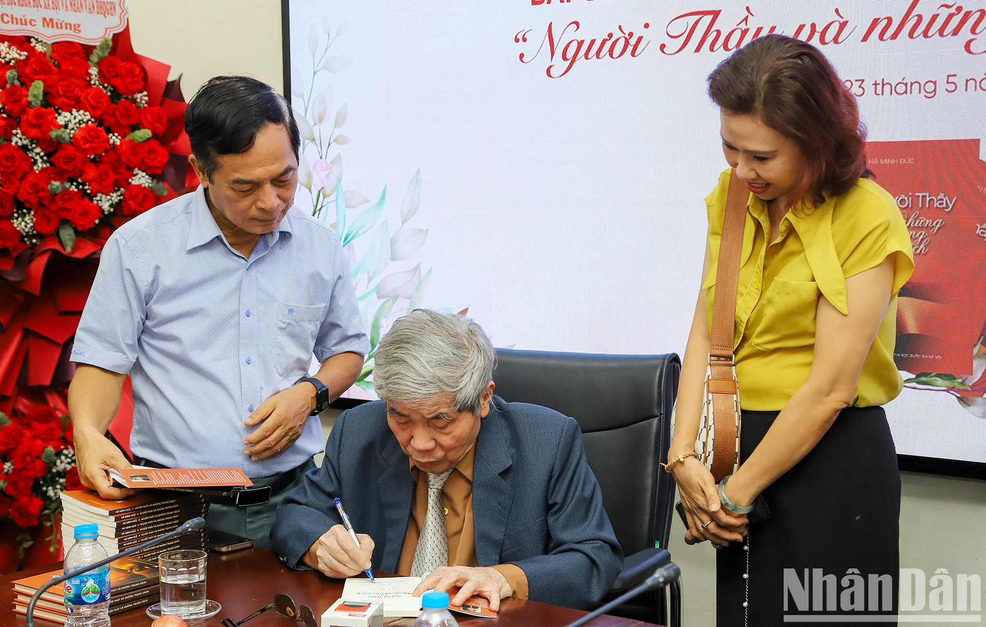 [Photo] Le professeur Ha Minh Duc et sa conférence honorifique à l'âge de 90 ans photo 5