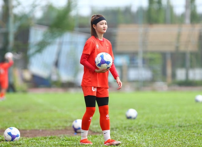 Ngắm các bống hồng xinh đẹp U19 nữ Việt Nam - Ảnh 4.
