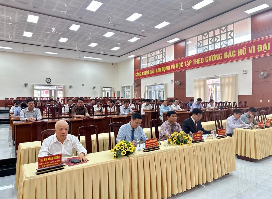 43-hoc-vien-da-hoan-thanh-xuat-sac-khoa-hoc-anh-ha-duy.jpg
