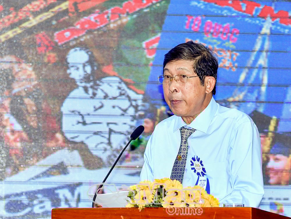១០/- អ្នកកាសែត Nguyen Thanh Dung ប្រធានសមាគមអ្នកកាសែតវៀតណាមខេត្ត Ca Mau ថ្លែងសុន្ទរកថាបិទសិក្ខាសាលា។
