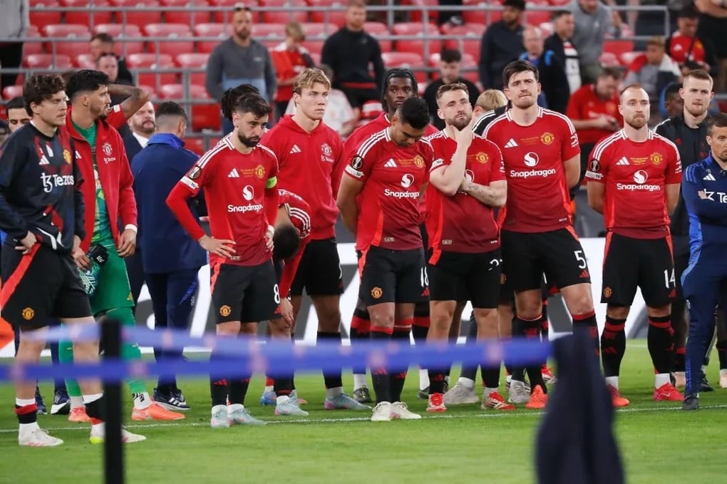 Man Utd rao bán toàn bộ đội hình sau thất bại cay đắng ở Europa League - 1
