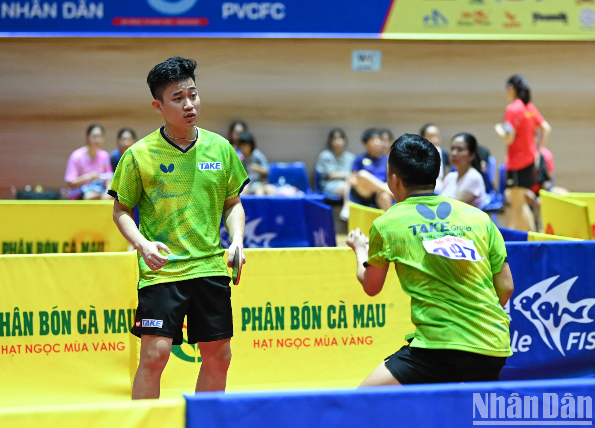 [រូបថត] Anh Hoang - Dinh Duc ការពារជើងឯកវាយកូនឃ្លីលើតុផ្នែកបុរសដោយជោគជ័យ កាសែត Nhan Dan News 9