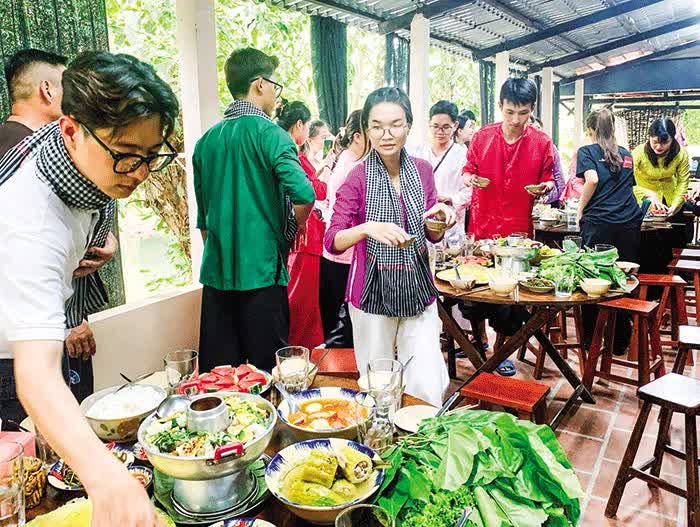 Cần Thơ: Phát triển sản phẩm du lịch văn hóa - Ảnh 2.