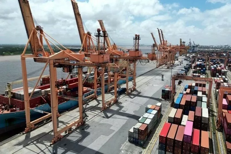 Tính đến hết ngày 15/5/2025, tổng trị giá xuất khẩu cả nước đạt 157,5 tỉ USD, tăng 13,3% so với cùng kỳ năm ngoái. (Ảnh minh họa)