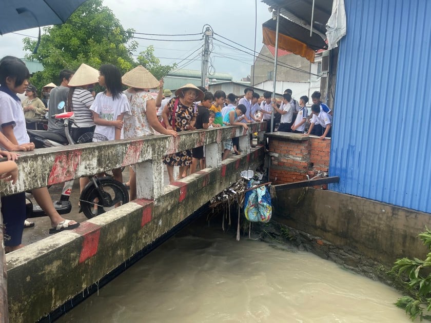 Khu vực nghi nạn nhân bị cuốn trôi