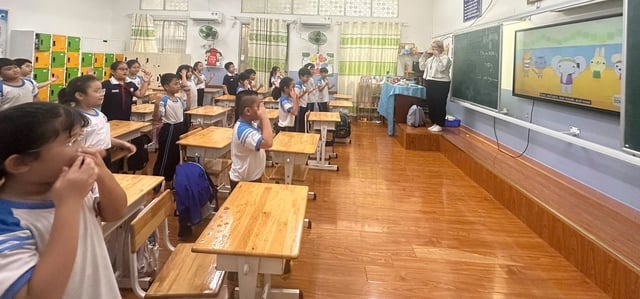 Tuyển sinh đầu cấp: Sở GD-ĐT TP.HCM hướng dẫn phụ huynh bắt đầu đăng ký chọn trường- Ảnh 2.