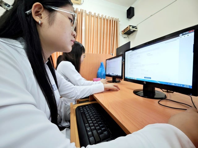 Trường ĐH mở cổng tuyển sinh, có phải xét tuyển sớm ? - Ảnh 1.