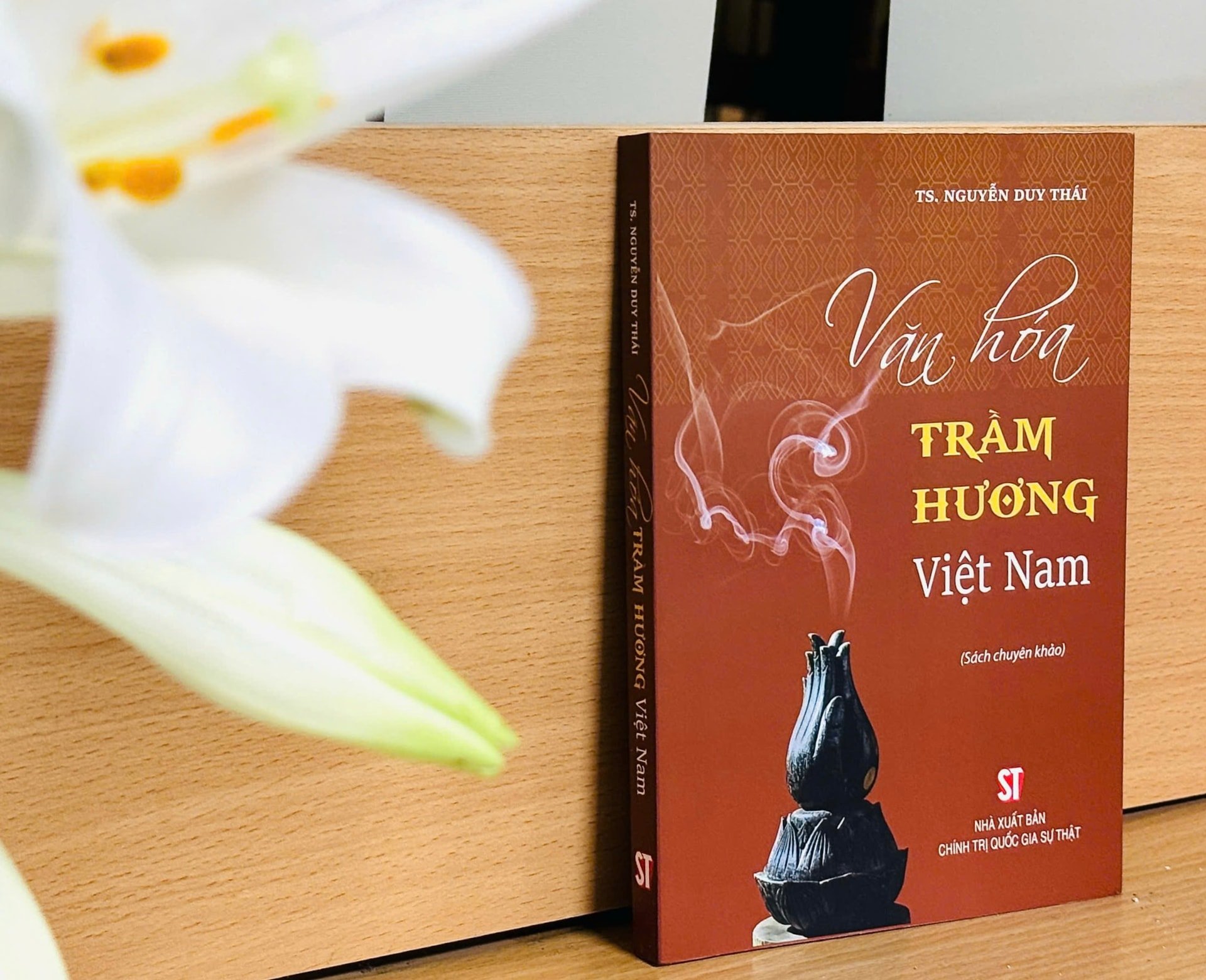 van-hoa-tram-huong.jpeg