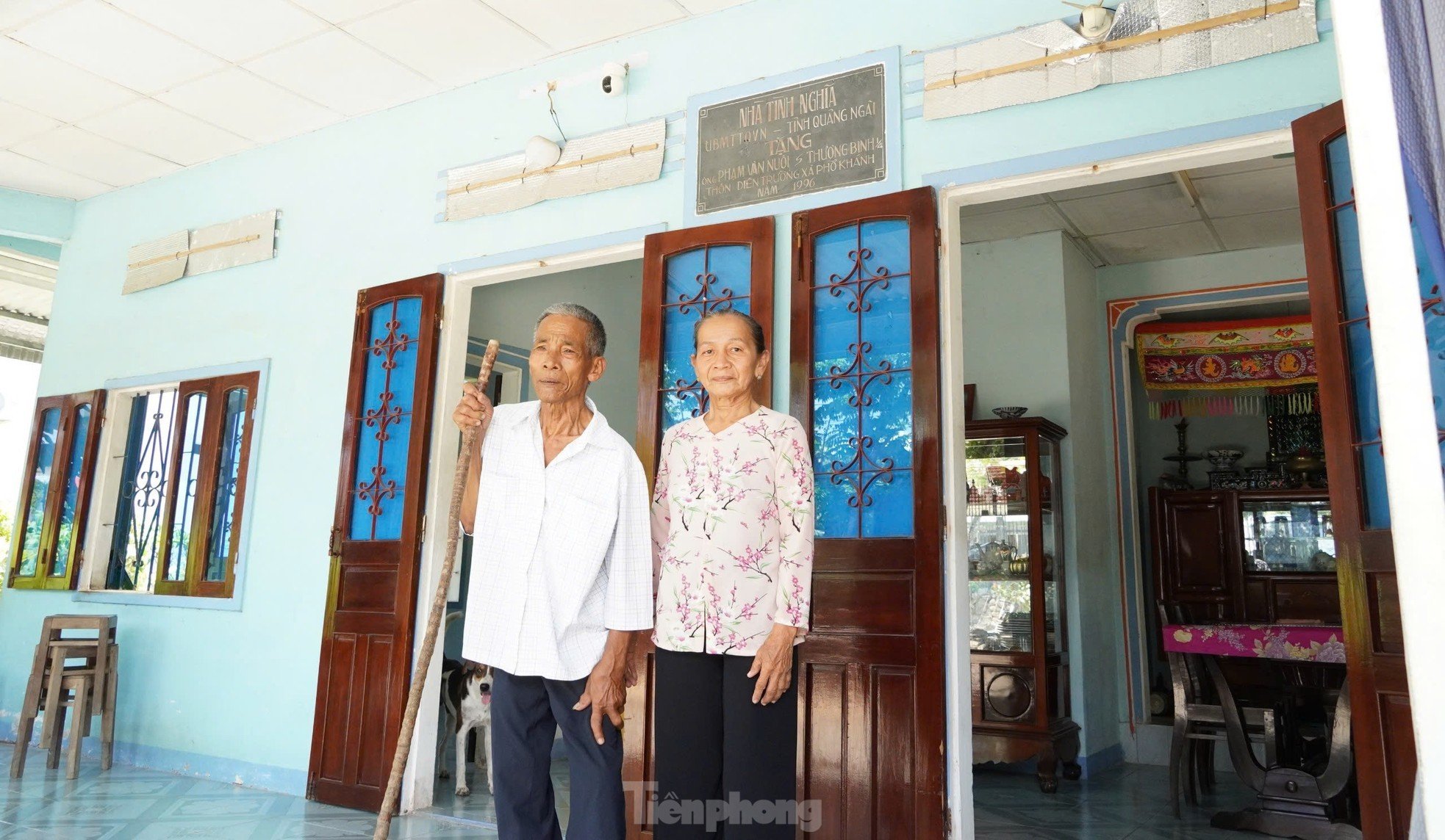 Vợ chồng ông Phạm Văn Nuôi (trú ở thôn Diên Trường, xã Phổ Khánh) luôn trân trọng, biết ơn tình cảm của nguyên Chủ tịch nước Trần Đức Lương dành cho gia đình ông.