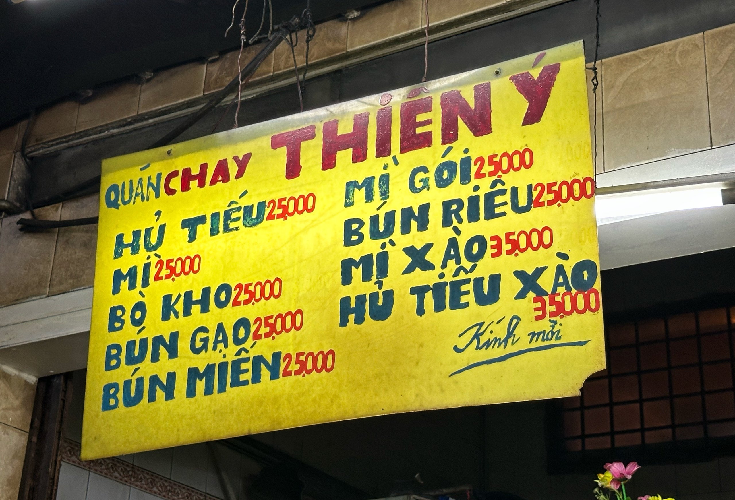 Quán chay Thiên Ý gần nửa thế kỷ ở TP . HCM và hành trình giữ gìn hương vị xưa - Ảnh 2.