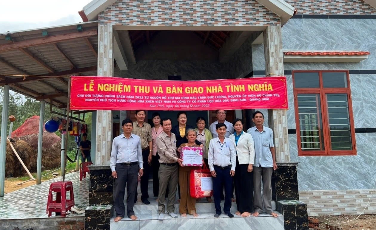 Ngôi nhà của gia đình bà Nguyễn Thị Thu được xây dựng từ nguồn kinh phí hỗ trợ của gia đình nguyên Chủ tịch nước Trần Đức Lương.