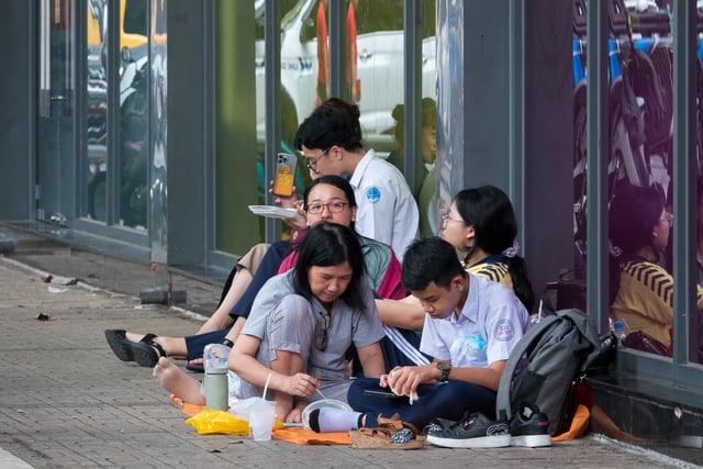 Thi lớp 10 Trường Phổ thông Năng khiếu: Có phần thi khiến nhiều thí sinh gặp khó - Ảnh 4.