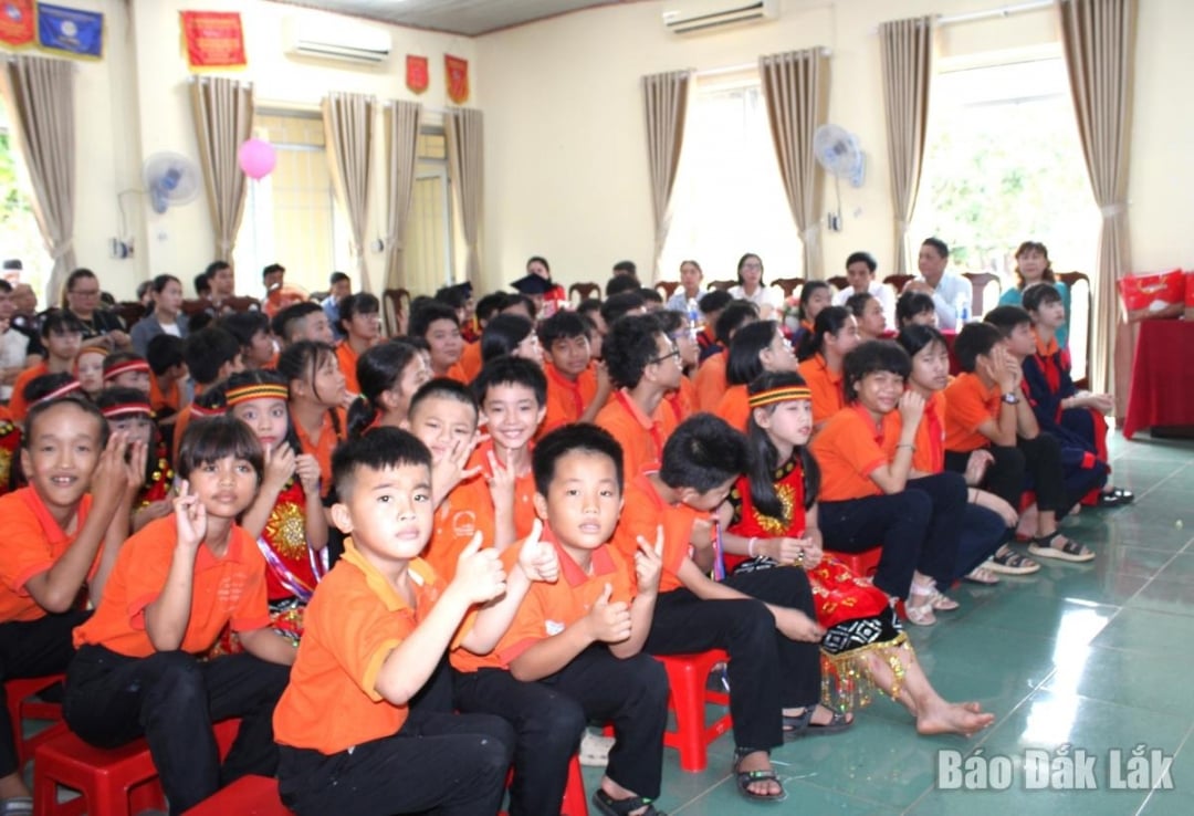 Các em học sinh tham dự Lễ tổng kết