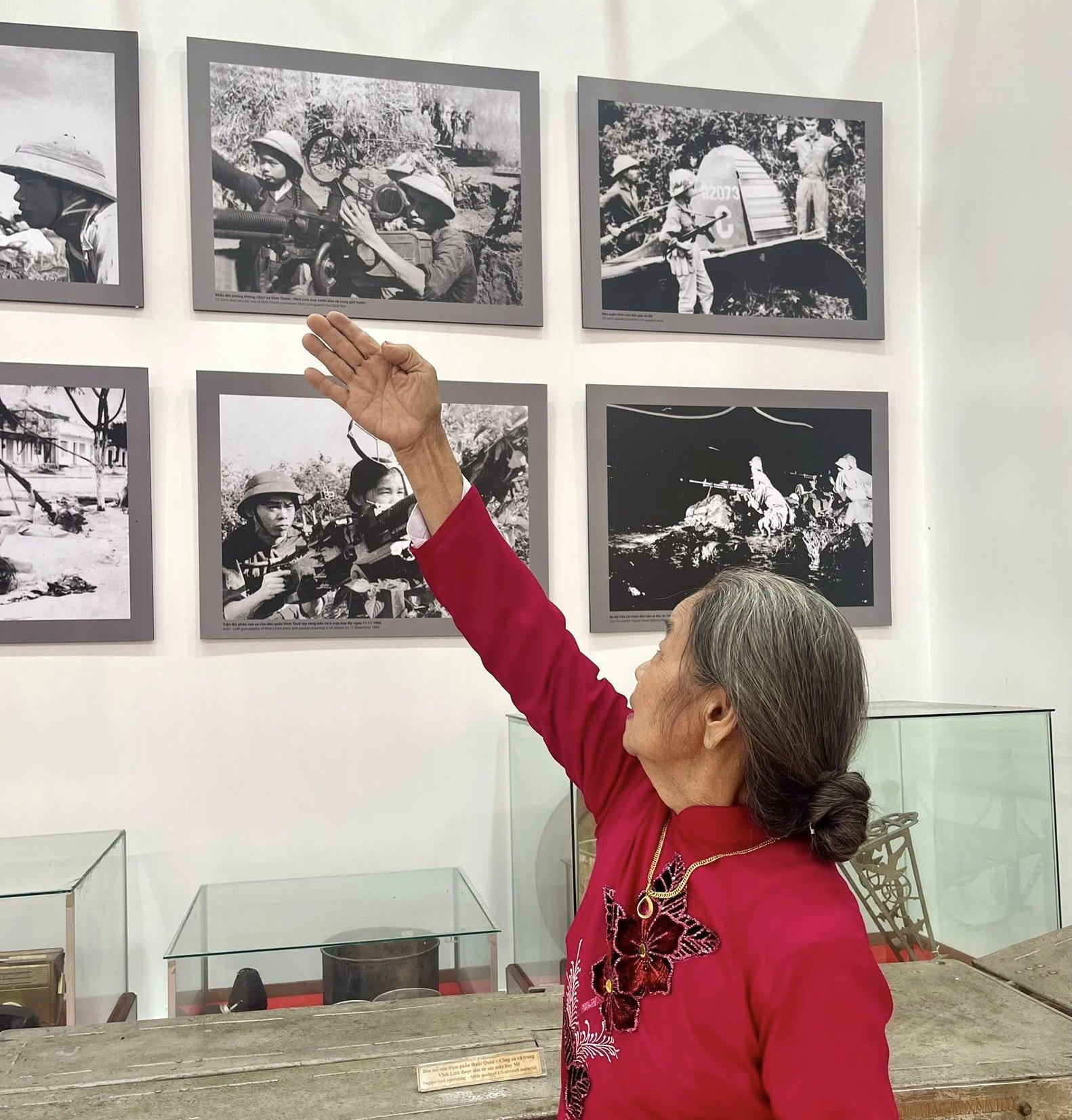 Female Deputy Commune Captain Vinh Thanh and the 12.7mm battlefield in 1968