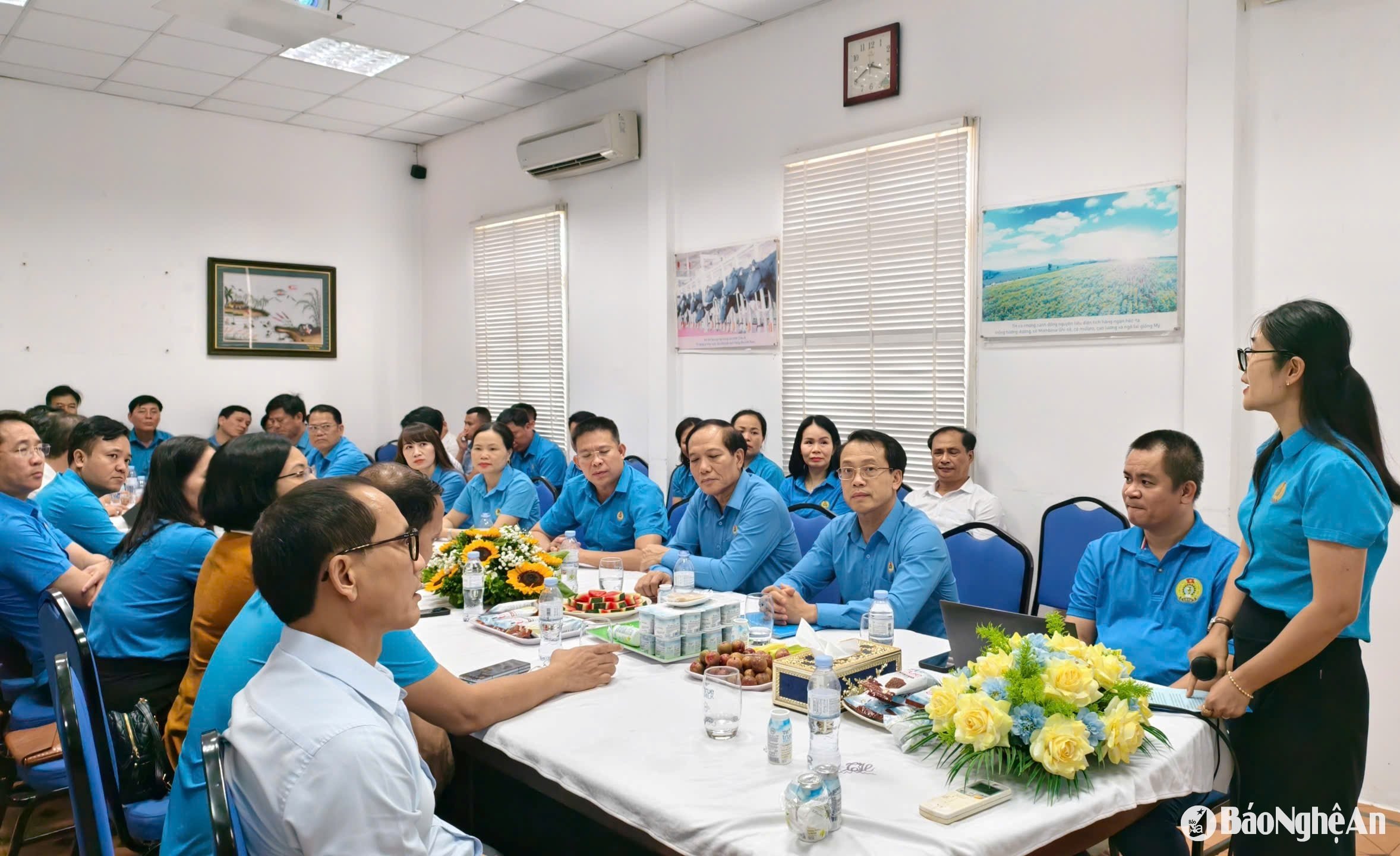 trao đổi về lao động sáng tạo tại TH Ảnh Diệp Thanh00000