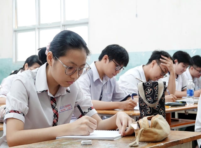 Trường ĐH mở cổng tuyển sinh, có phải xét tuyển sớm ? - Ảnh 2.